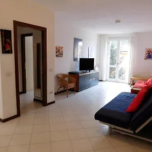 https://vicino-alla-stazione-e-al-centro.hotelitalianriviera.com